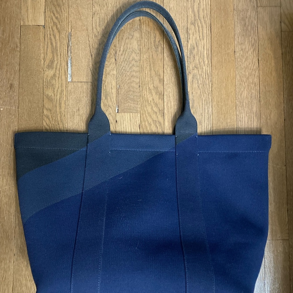 Rothy’s The Essential Tote